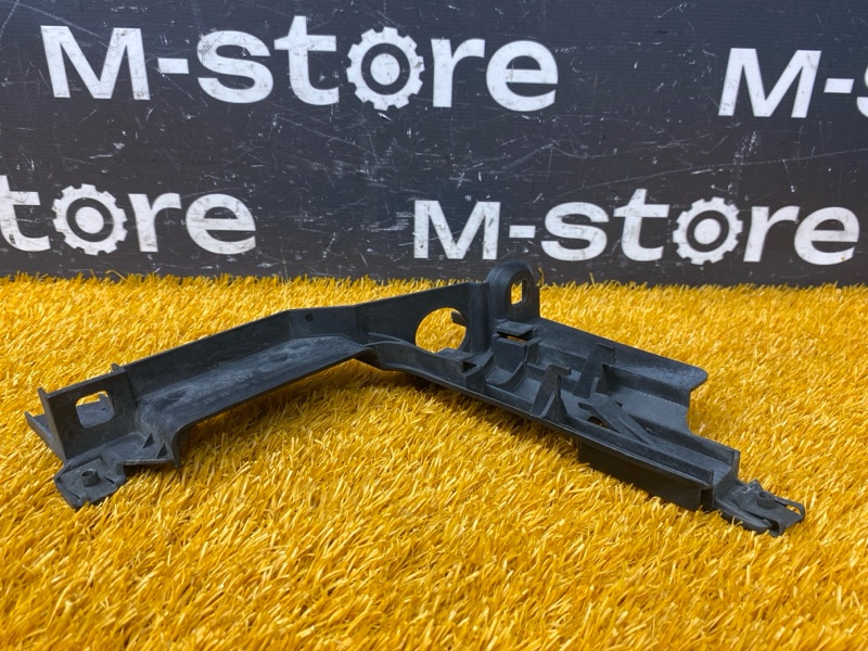 кронштейн фары, 1000 рублей, Красноярск