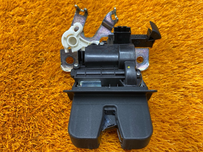 замок багажника, 3000 рублей, Красноярск