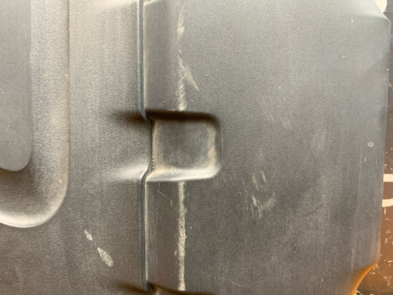 крышка двигателя, 2000 рублей, Красноярск