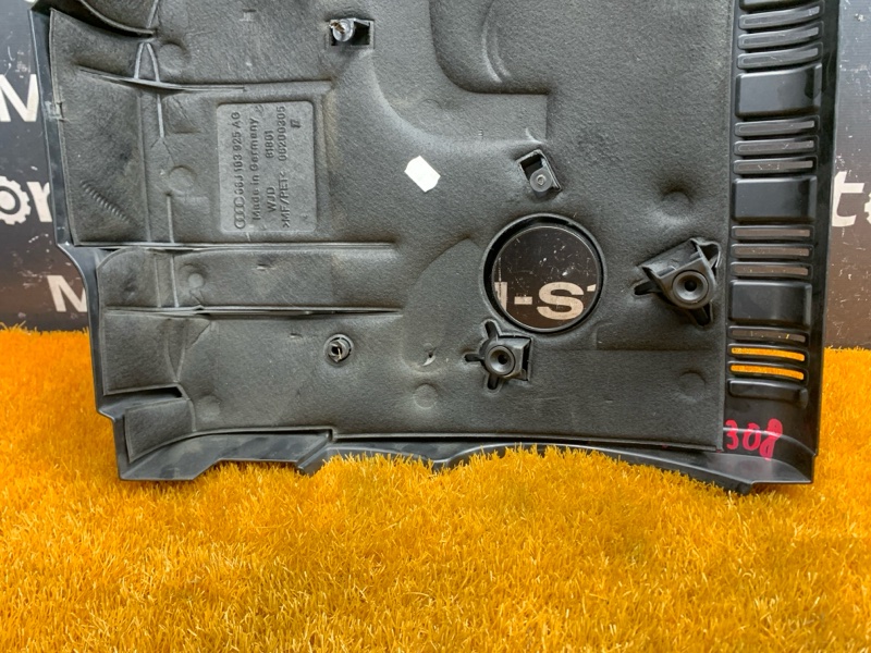 крышка двигателя, 2000 рублей, Красноярск