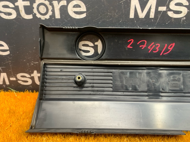 крышка двигателя, 500 рублей, Красноярск