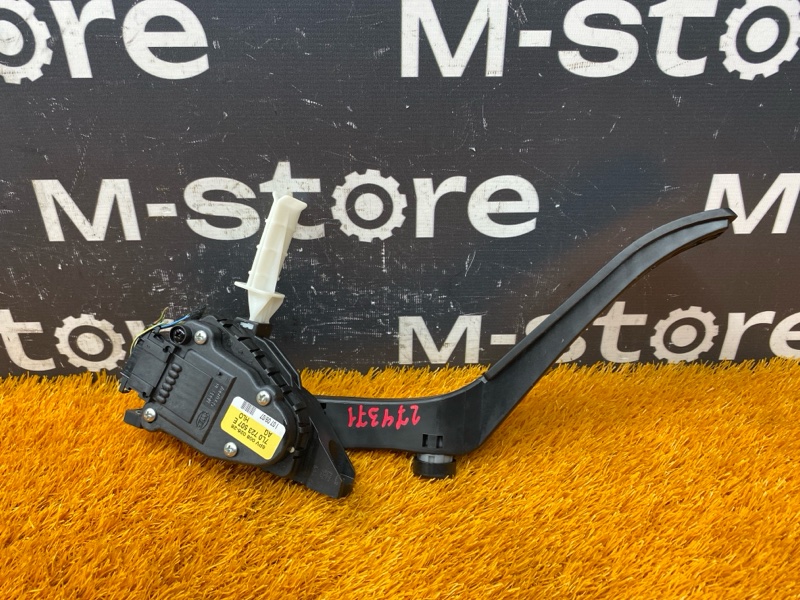 педаль газа, 500 рублей, Красноярск