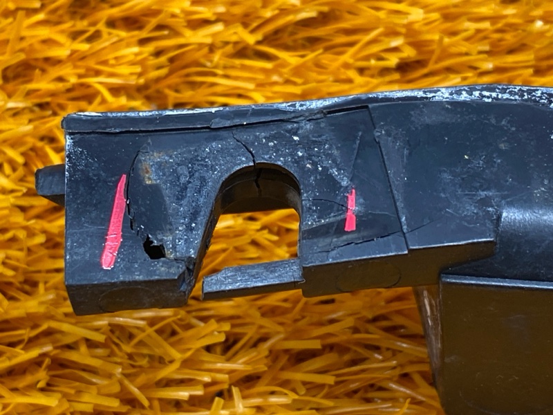 крепление бампера, 900 рублей, Красноярск