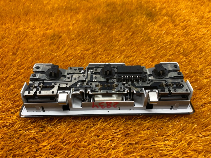 плафон освещения, 1000 рублей, Красноярск