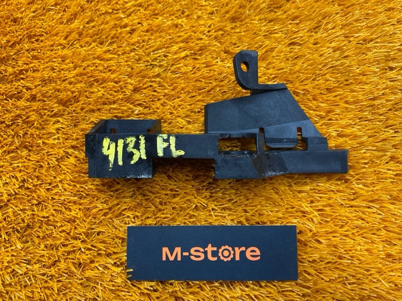 крепление бампера, 800 рублей, Красноярск