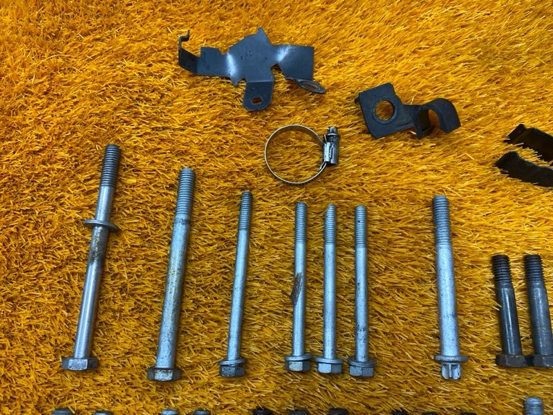 Болты и гайки ДВС, 800 рублей, Красноярск