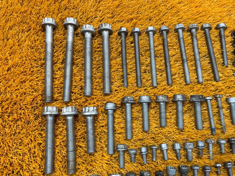 Болты и гайки ДВС, 800 рублей, Красноярск