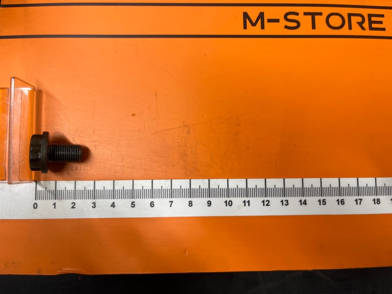 болт гидротрансформатора, 300 рублей, Красноярск