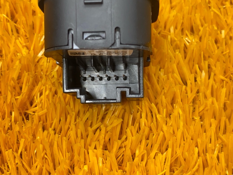 Кнопка регулировки зеркал, 1000 рублей, Красноярск