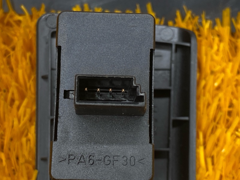 кнопка стеклоподъемника, 500 рублей, Красноярск