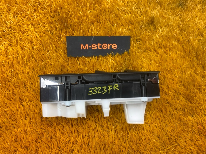 Блок управления стеклоподъемниками, 2000 рублей, Красноярск