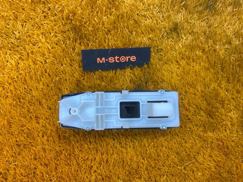 Блок управления стеклоподъемниками, 2000 рублей, Красноярск