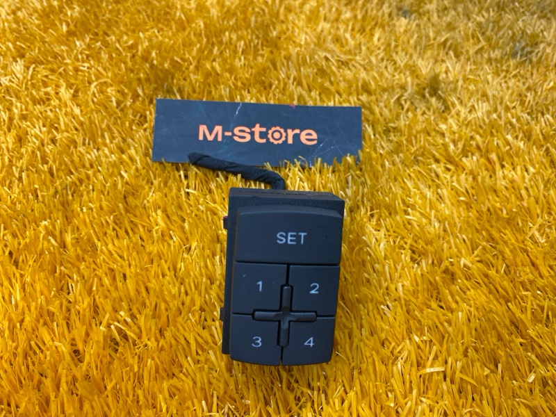 кнопка памяти сидений, 500 рублей, Красноярск