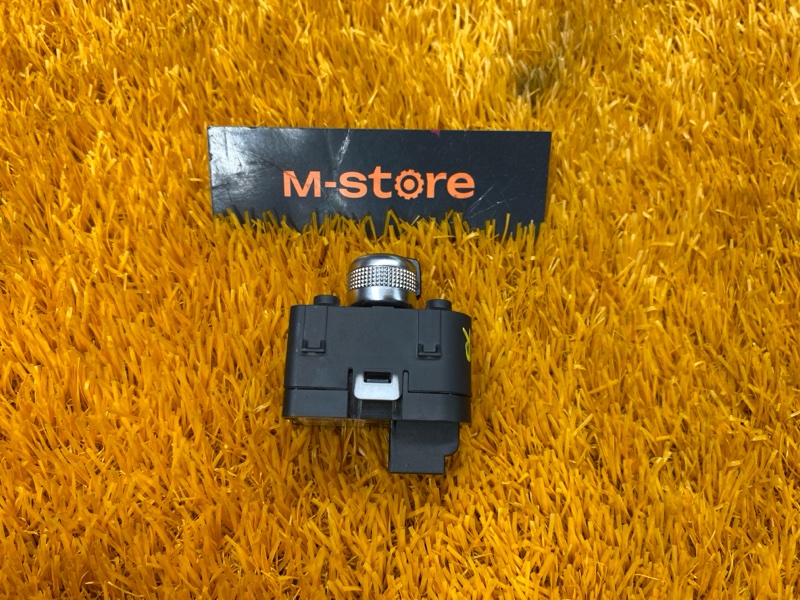 блок управления зеркалами, 2000 рублей, Красноярск