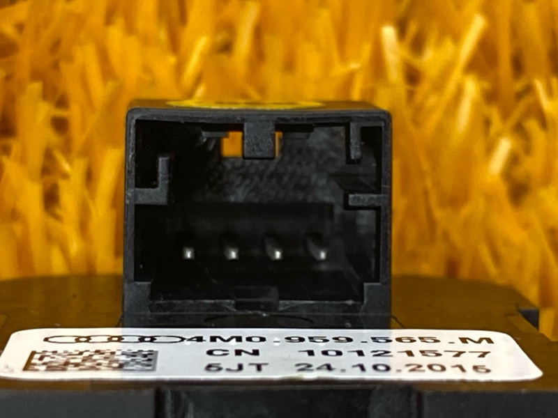 блок управления зеркалами, 2000 рублей, Красноярск