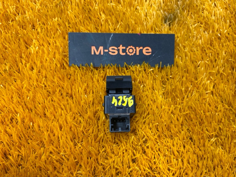 кнопка стеклоподъемника, 500 рублей, Красноярск