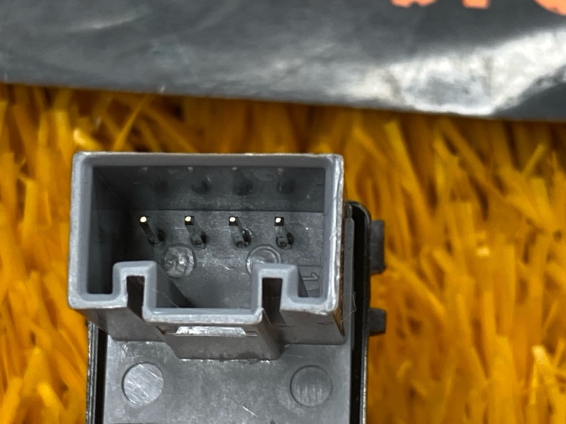 кнопка стеклоподъемника, 300 рублей, Красноярск