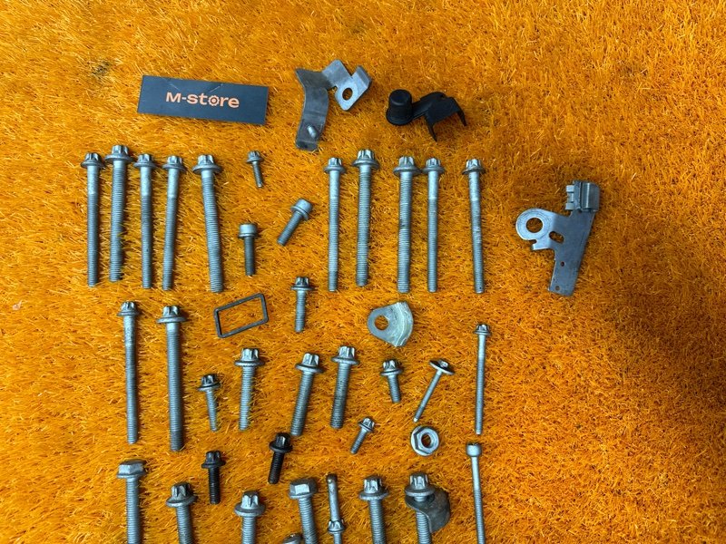 Болты и гайки ДВС, 800 рублей, Красноярск