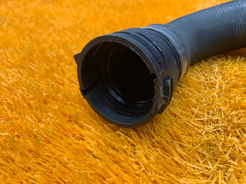 Патрубок радиатора нижний, 1000 рублей, Красноярск