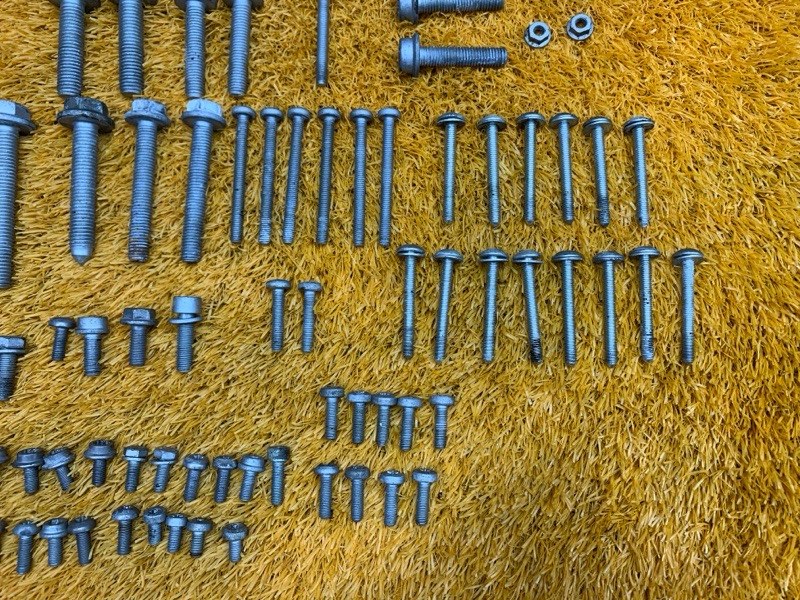 Болты и гайки ДВС, 800 рублей, Красноярск