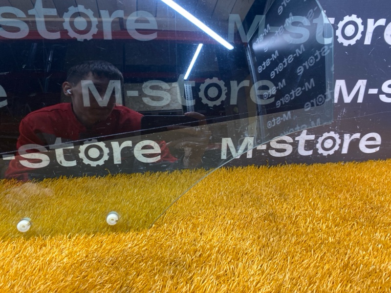 Стекло боковое, 2000 рублей, Красноярск