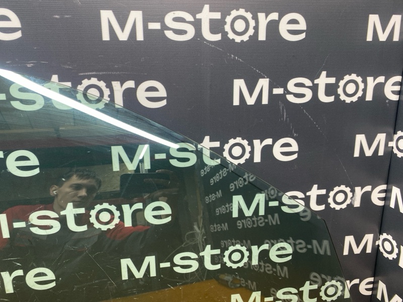 Стекло боковое, 1500 рублей, Красноярск