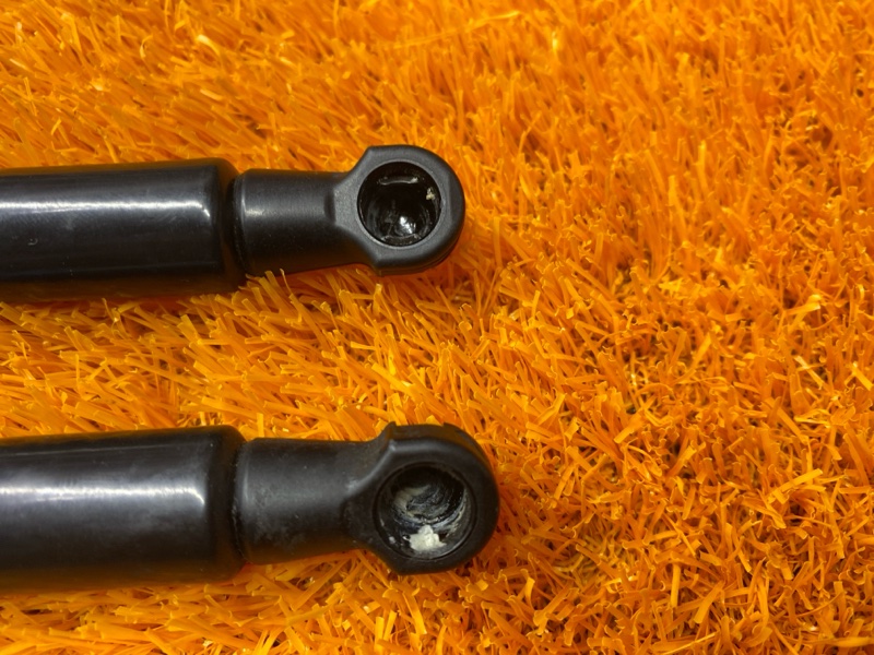 амортизатор капота, 2800 рублей, Красноярск