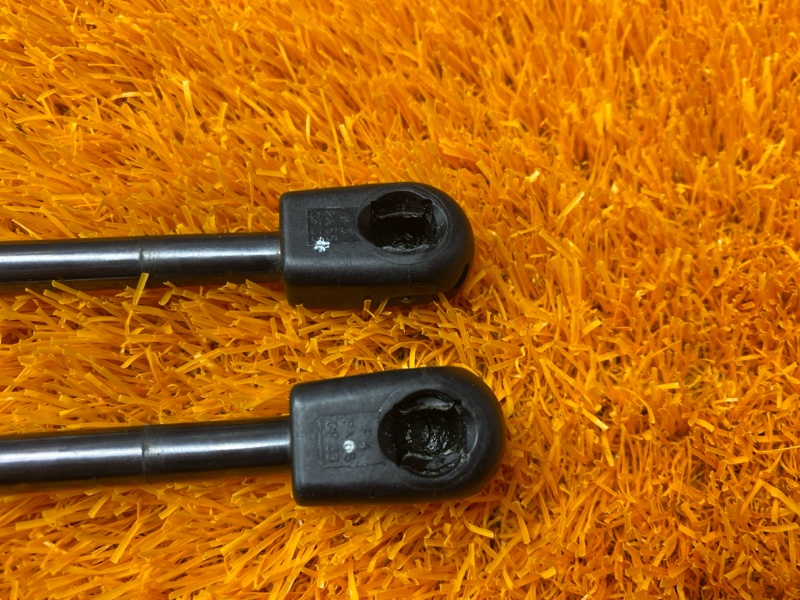 амортизатор капота, 1000 рублей, Красноярск