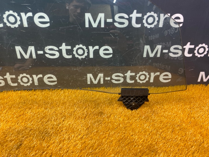 Стекло боковое, 2500 рублей, Красноярск