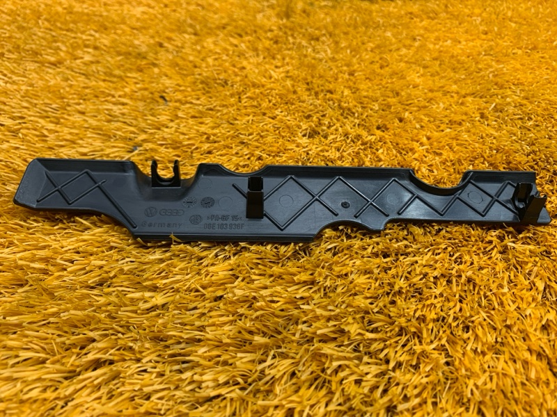 крышка двигателя, 500 рублей, Красноярск