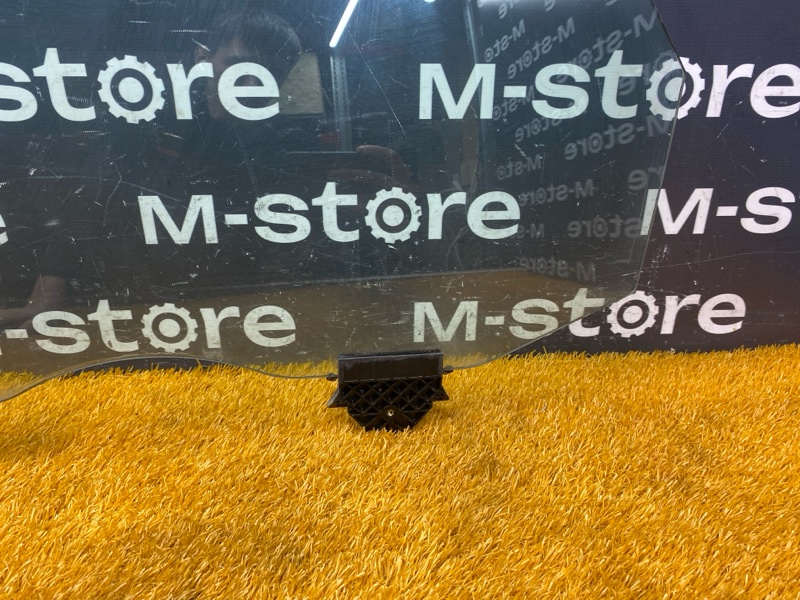 Стекло боковое, 2000 рублей, Красноярск