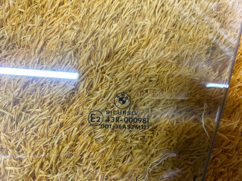 Стекло боковое, 1000 рублей, Красноярск