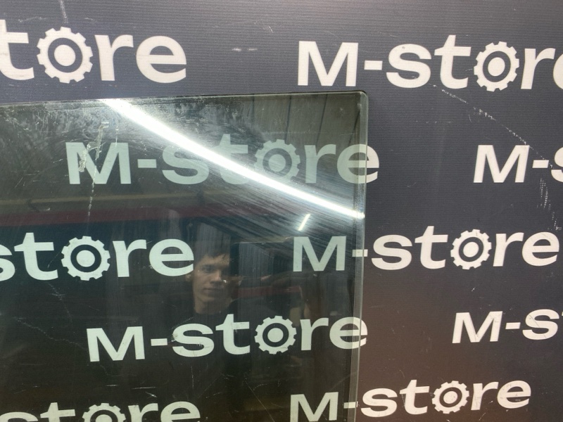 Стекло боковое, 1000 рублей, Красноярск