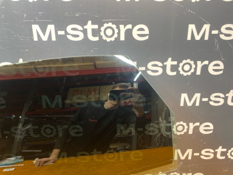 Стекло боковое, 3500 рублей, Красноярск