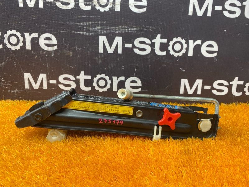 домкрат, 3000 рублей, Красноярск