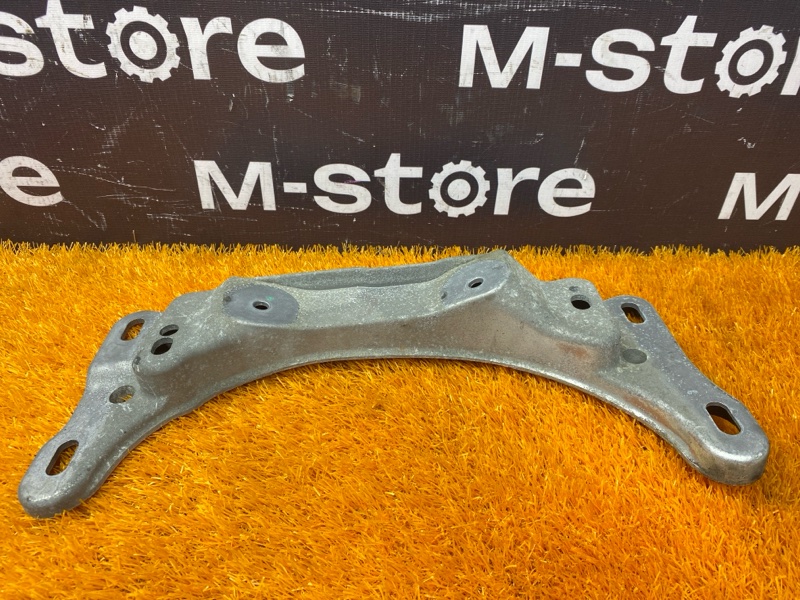 Кронштейн КПП, 1000 рублей, Красноярск