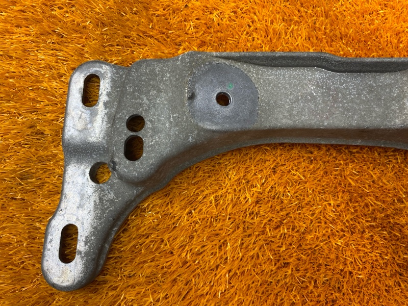 Кронштейн КПП, 1000 рублей, Красноярск