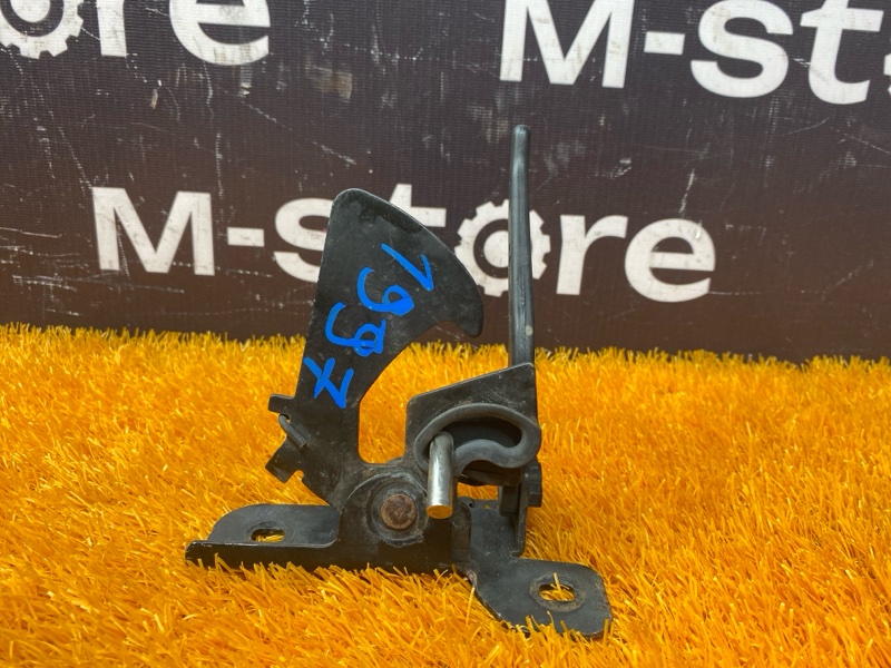 замок капота, 4200 рублей, Красноярск