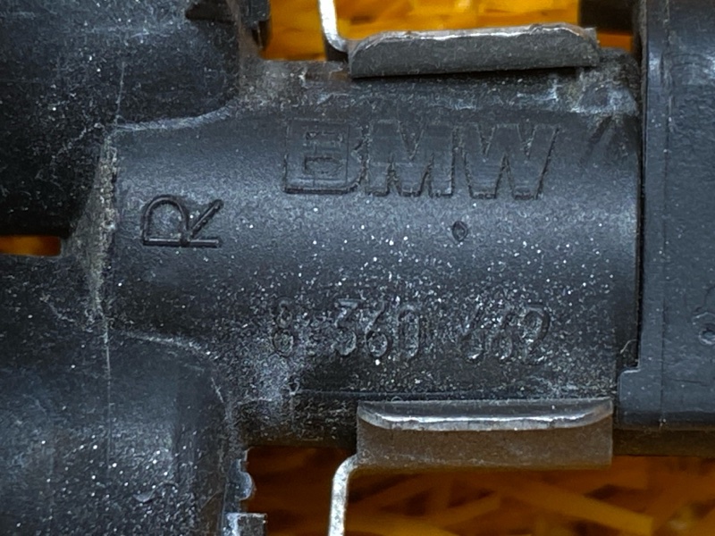 Форсунка омывателя фары, 2000 рублей, Красноярск