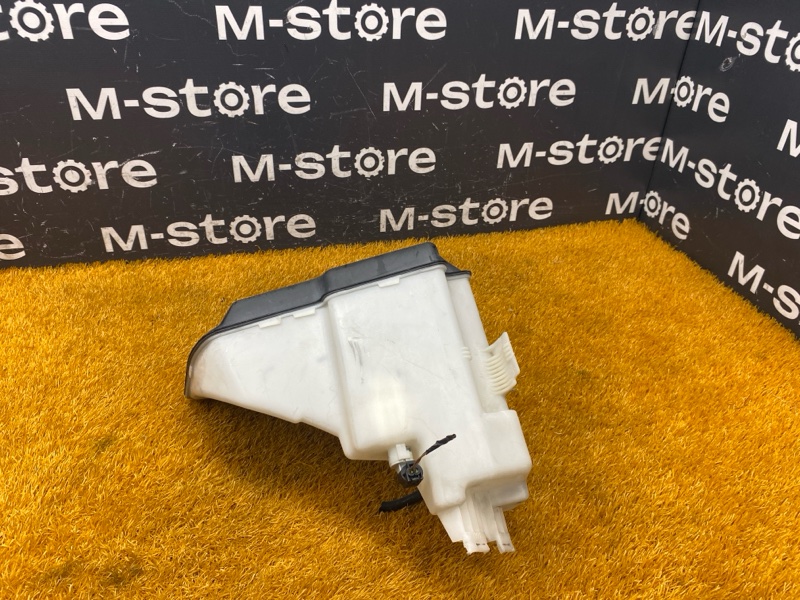 Бачок омывателя, 1000 рублей, Красноярск