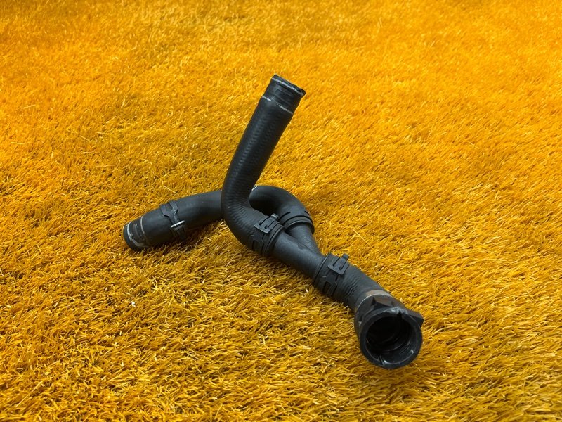 Патрубок системы охлаждения, 1000 рублей, Красноярск