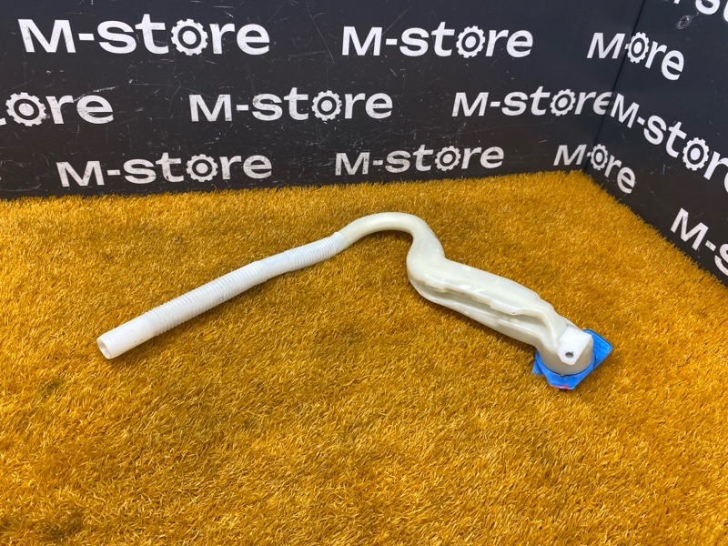 Горловина бачка омывателя, 300 рублей, Красноярск