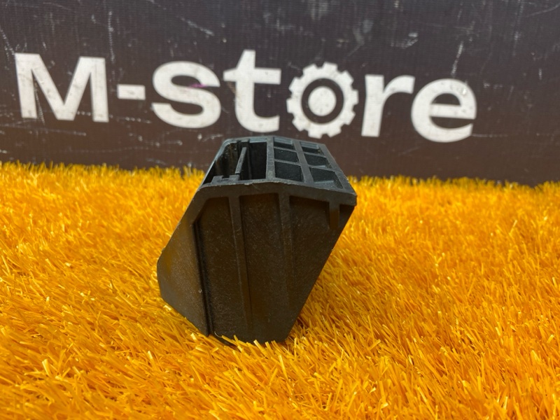 Кронштейн радиатора, 600 рублей, Красноярск