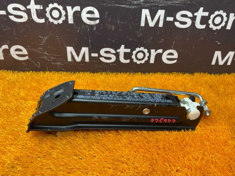 домкрат, 2500 рублей, Красноярск