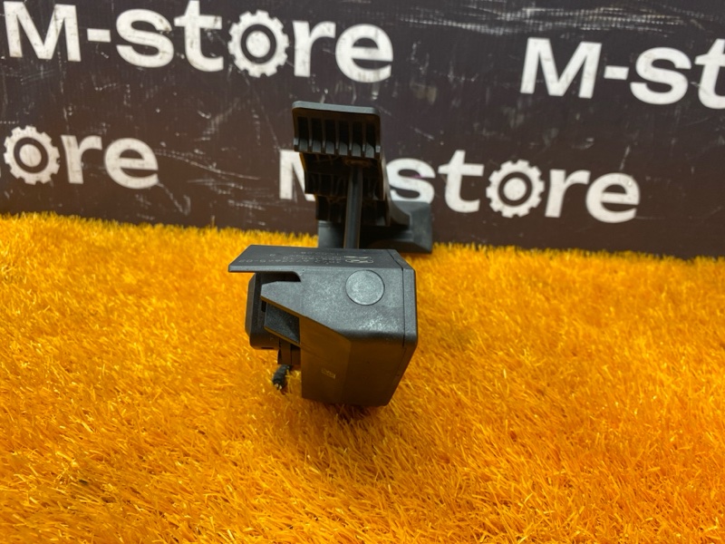 педаль газа, 500 рублей, Красноярск