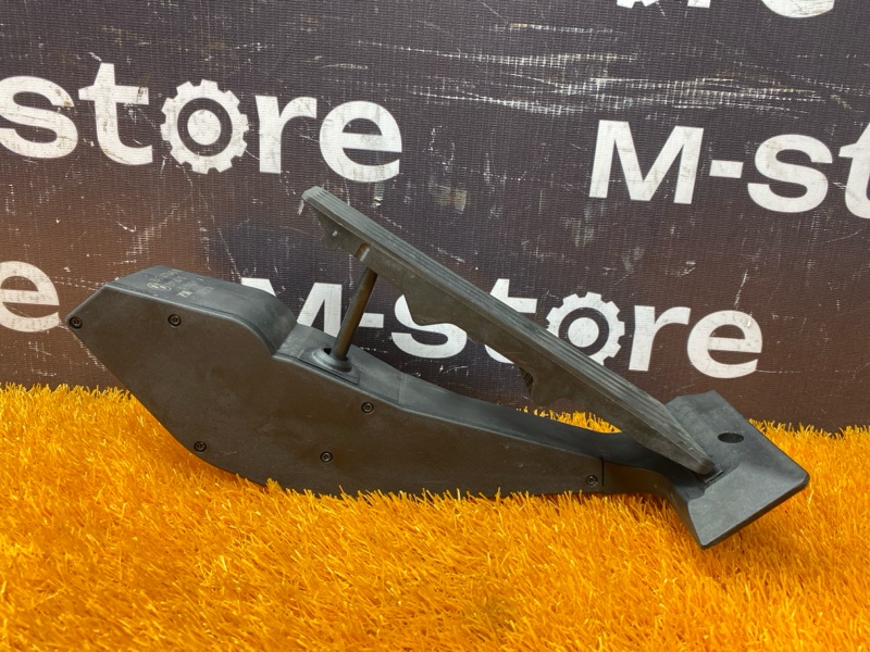 педаль газа, 500 рублей, Красноярск