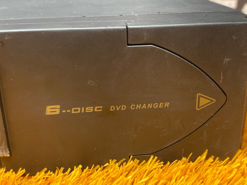 CD-Чейнджер, 2000 рублей, Красноярск