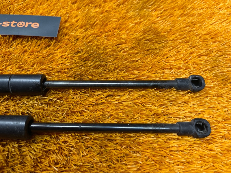 амортизатор капота, 1000 рублей, Красноярск