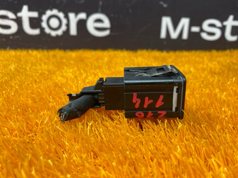 Кнопка освещения панели приборов, 250 рублей, Красноярск