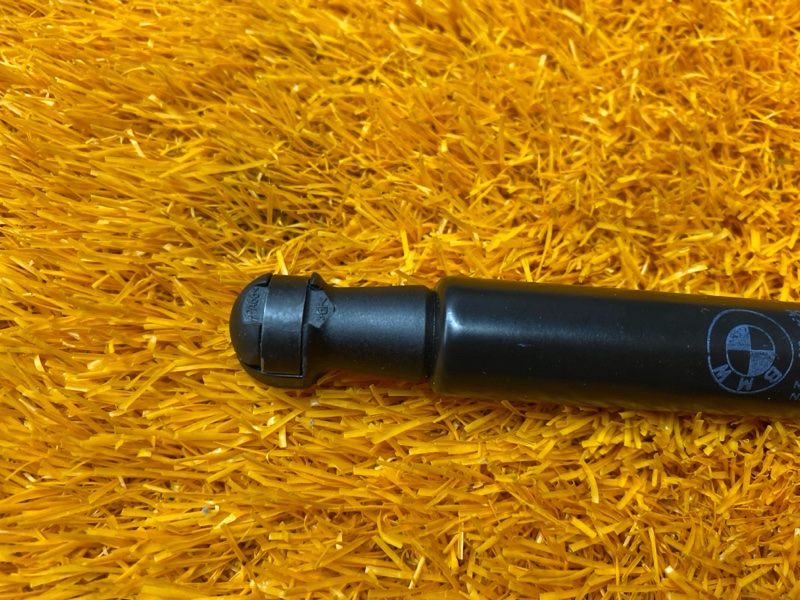 Амортизатор пола багажника, 1000 рублей, Красноярск